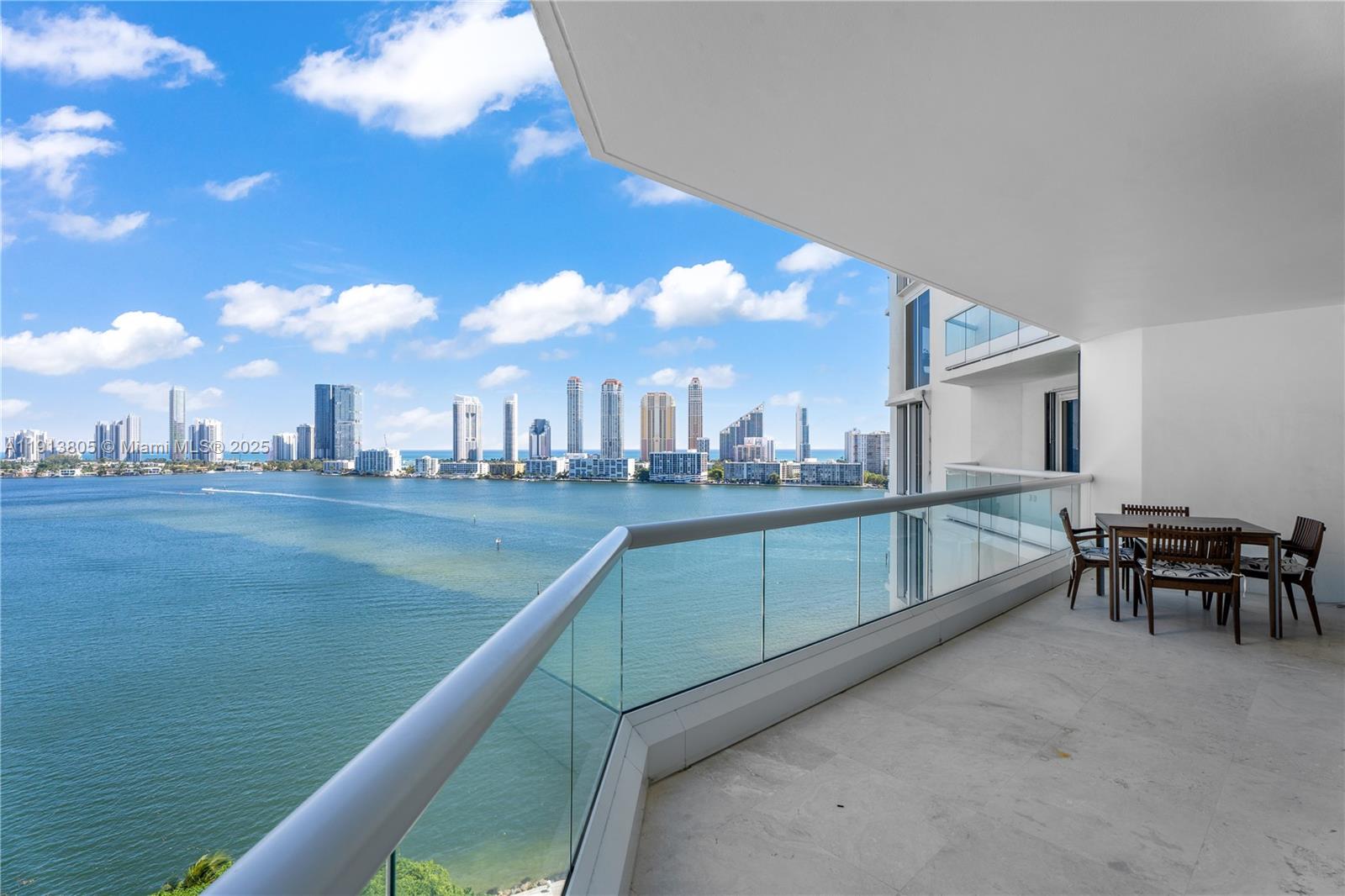 2600 ISL BLVD WILLIAMS IS - Residential