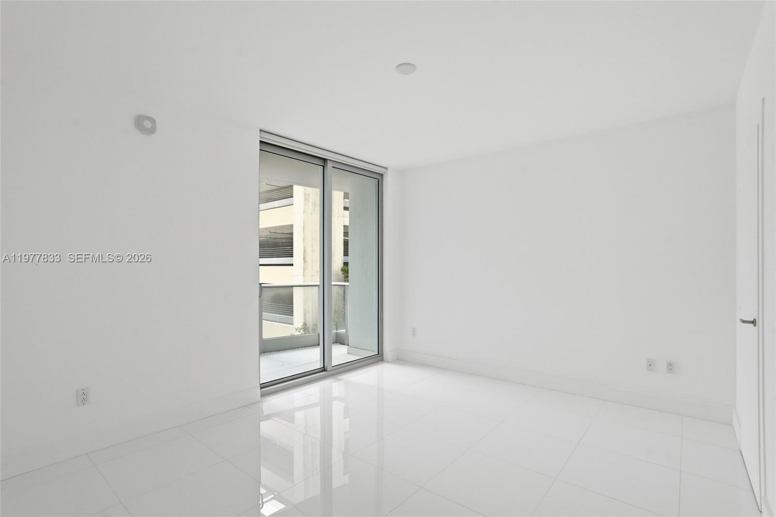 GROVENOR HOUSE CONDO - Residential