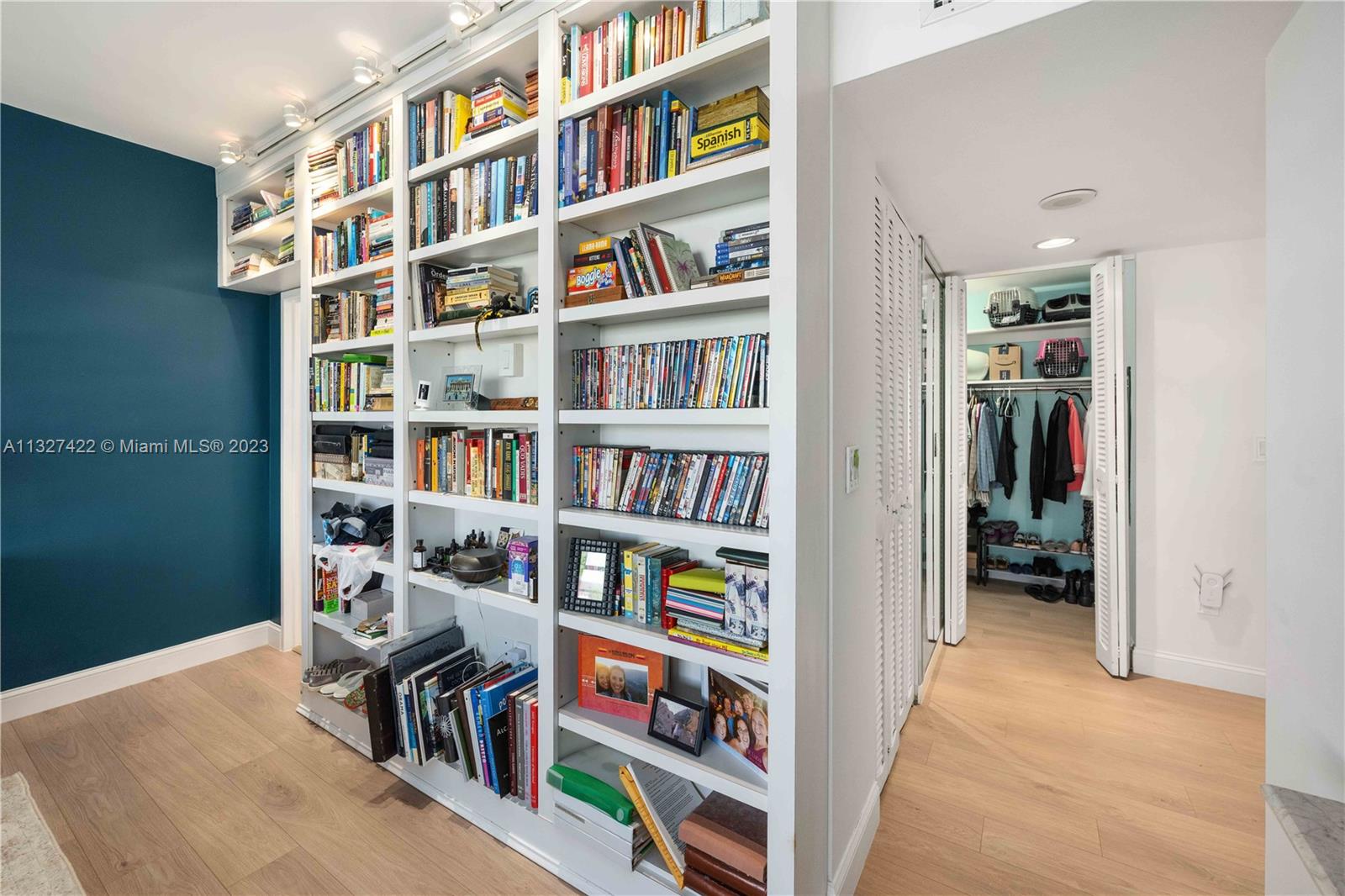 BLAIR HOUSE CONDO - WEST - Residential