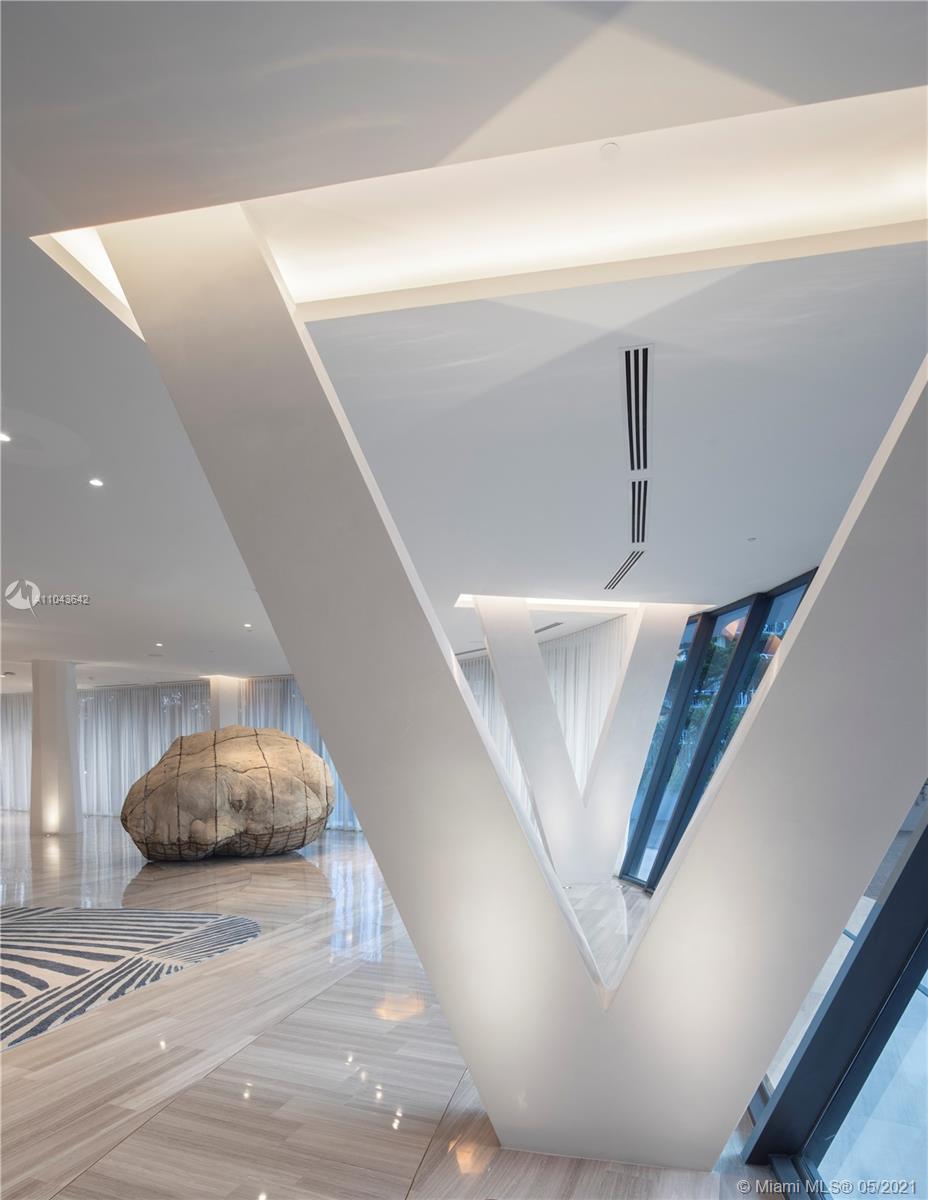 ONE PARK GROVE - Residential