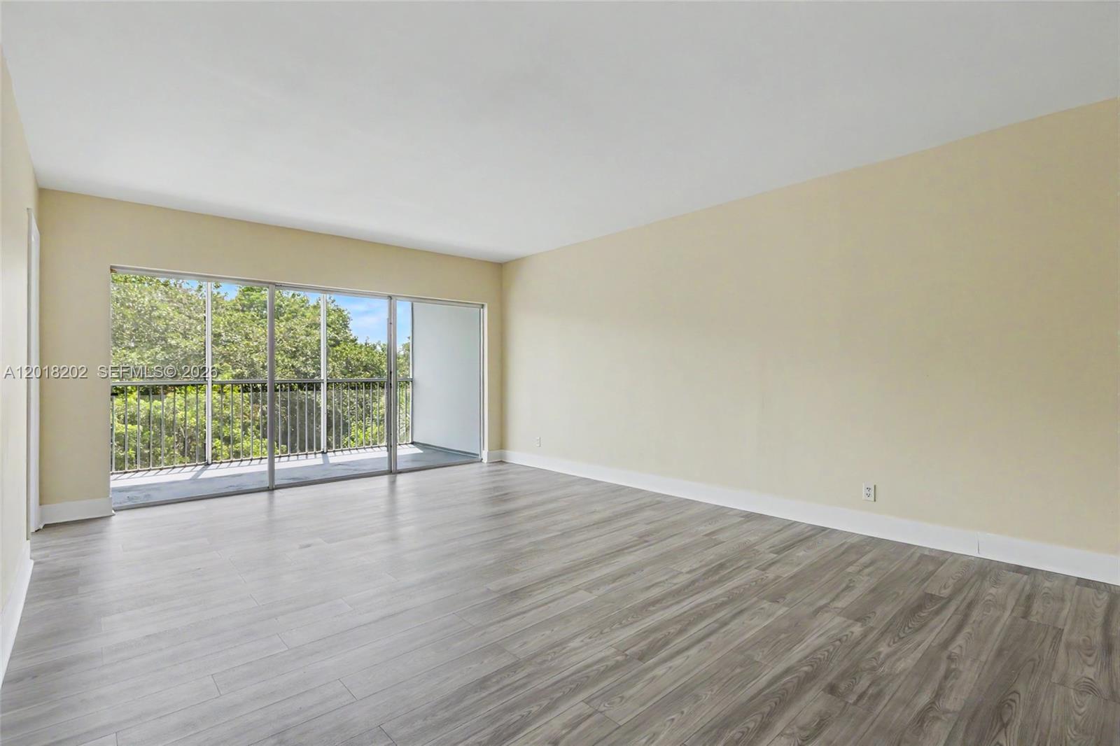 NO 12 PALM-AIRE COUNTRY C - Residential