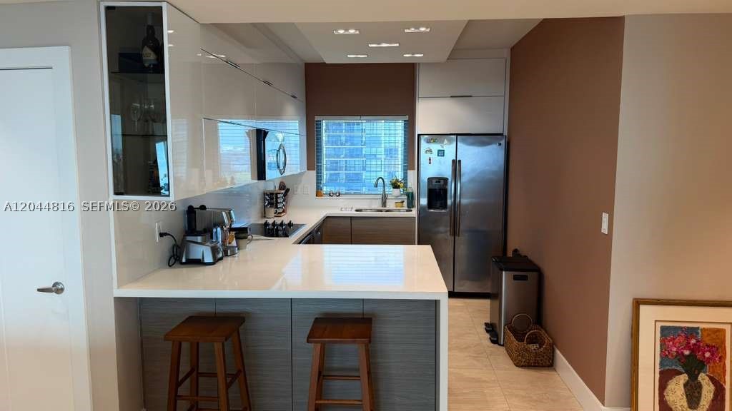 BLUE CONDO - Residential Lease
