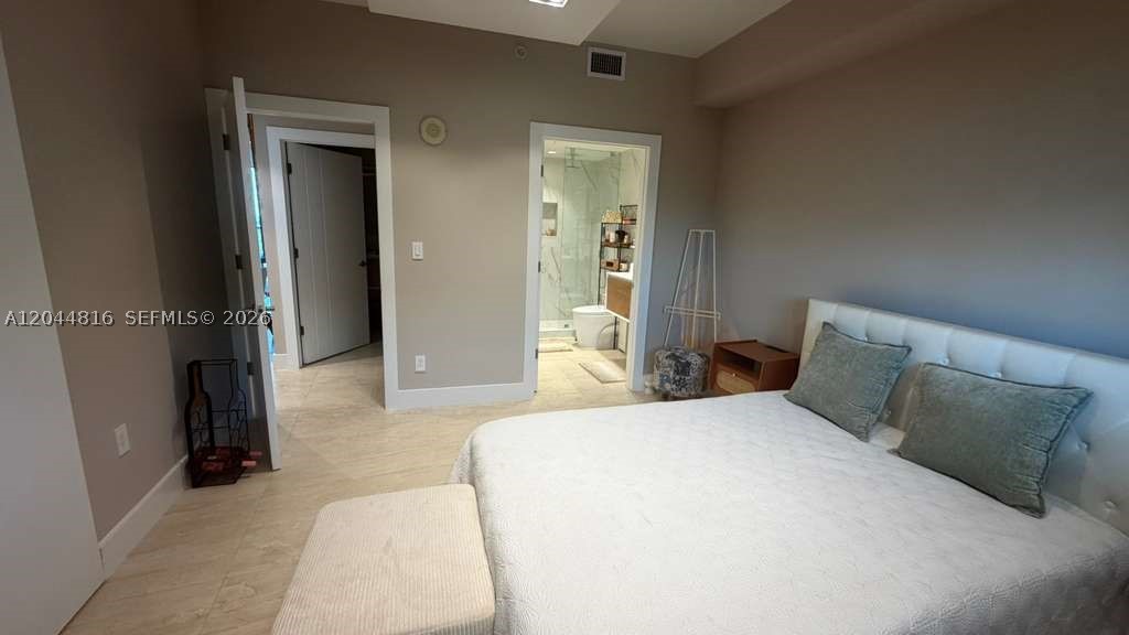 BLUE CONDO - Residential Lease