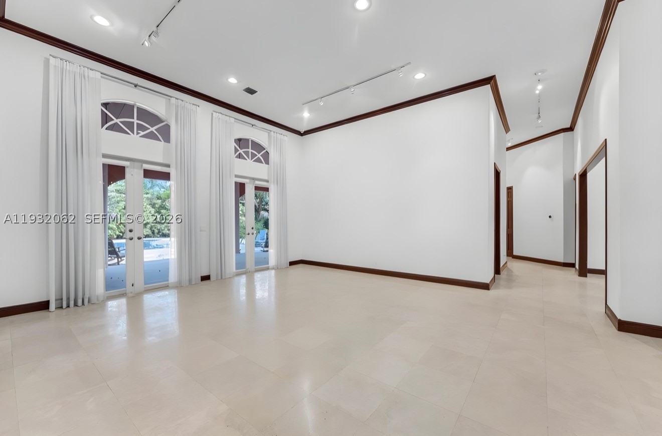 SOUTH MITCHELL MANORS - Residential