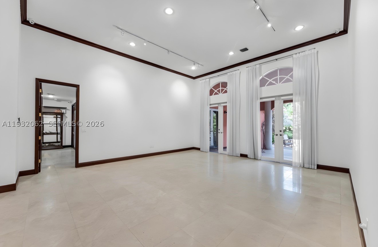 SOUTH MITCHELL MANORS - Residential
