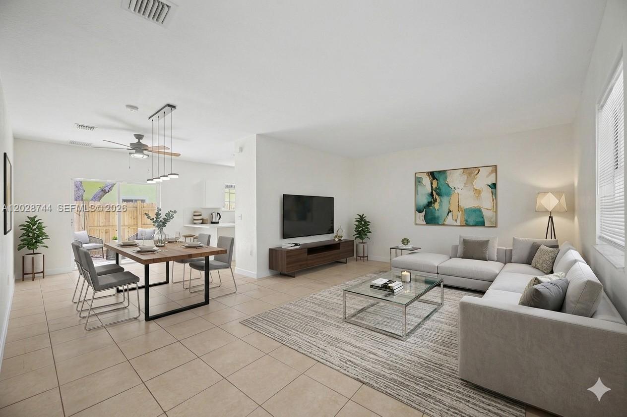 CARIBBEAN ISLES VILLAS CO - Residential