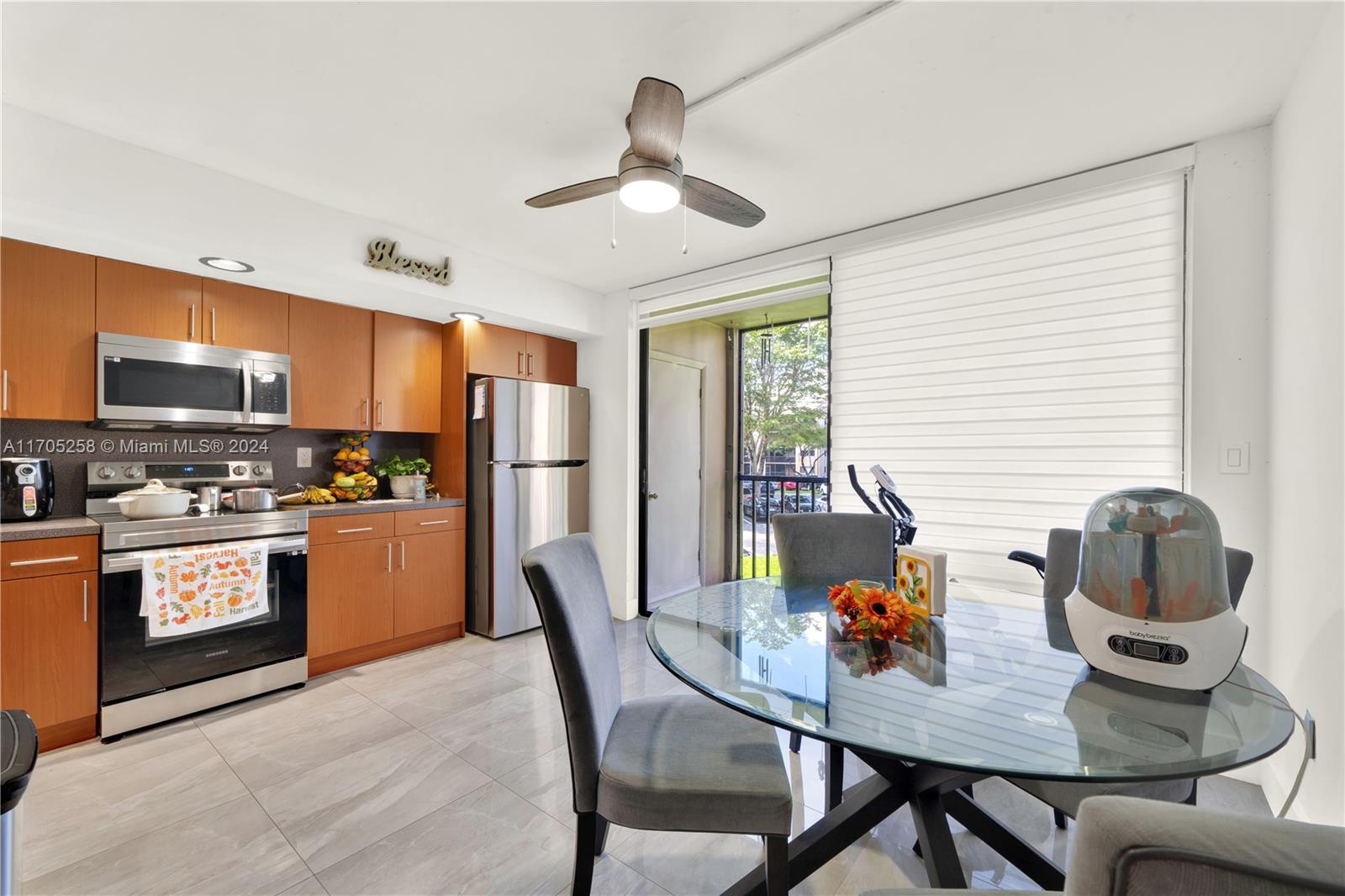 HORIZONS WEST CONDO #4 - Residential Lease