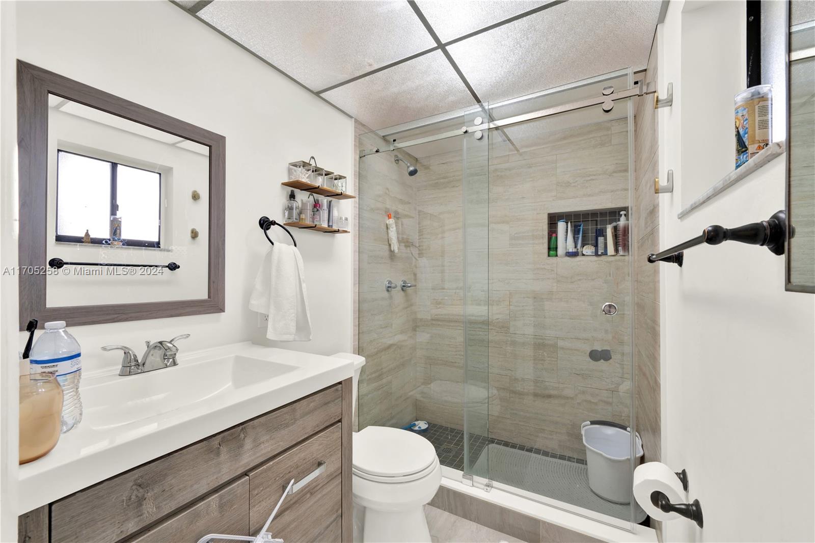 HORIZONS WEST CONDO #4 - Residential Lease