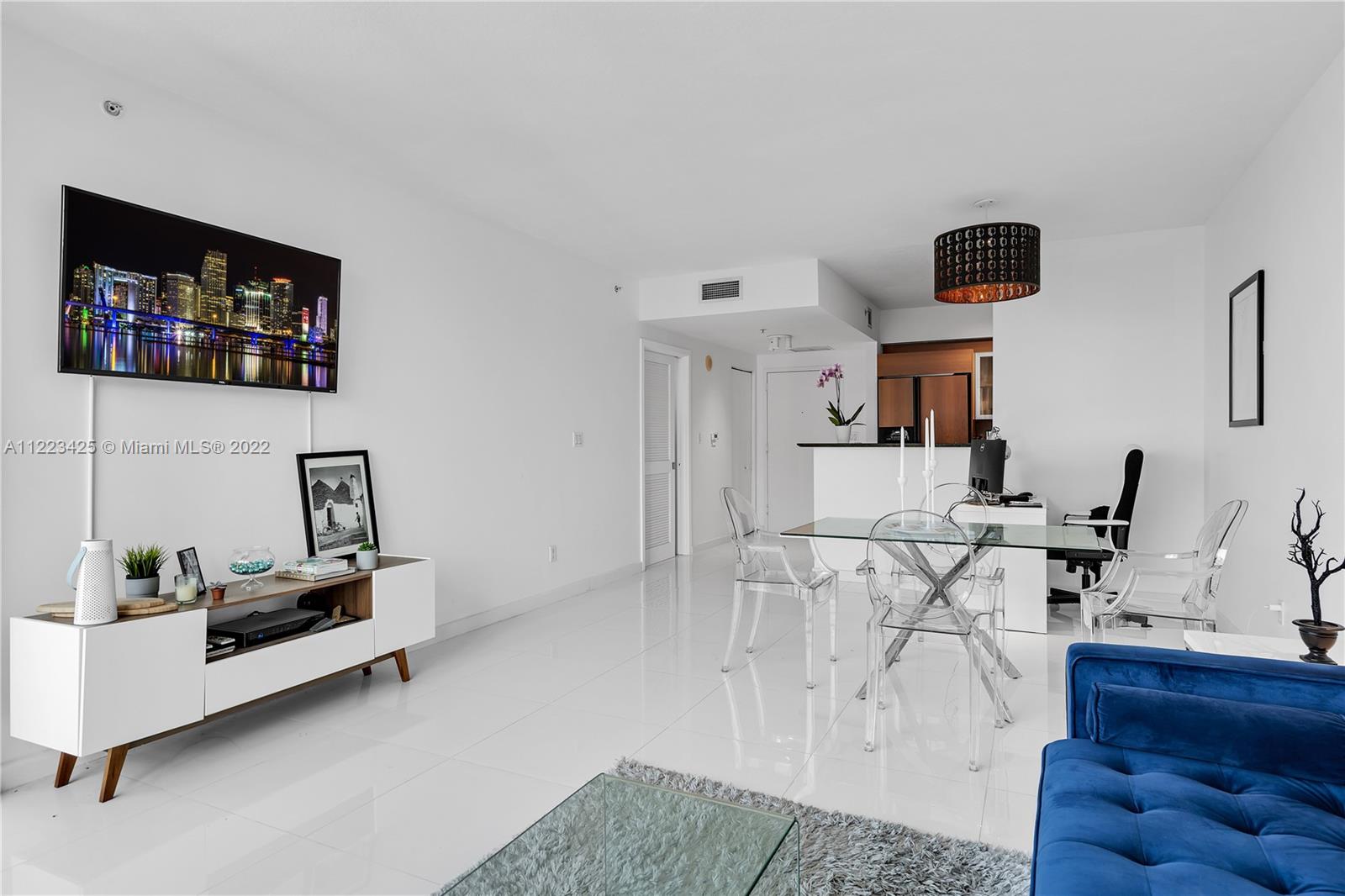 ONE MIAMI EAST CONDO - Residential Lease