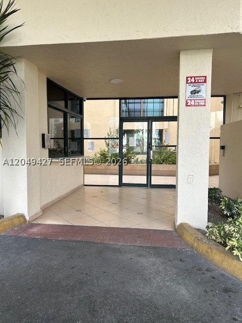 INTERNATIONAL TOWERS COND - Residential Lease