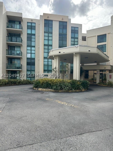Beautiful condo for rent on the first floor.