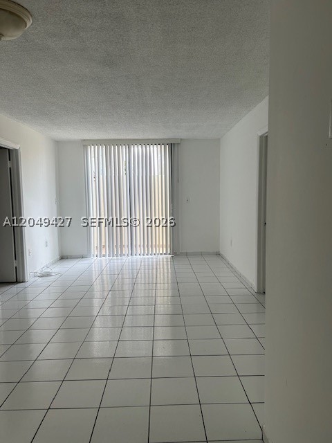 INTERNATIONAL TOWERS COND - Residential Lease