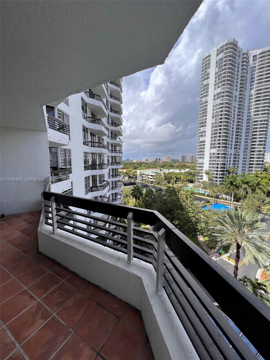 MYSTIC POINTE CONDO NO ON - Residential Lease