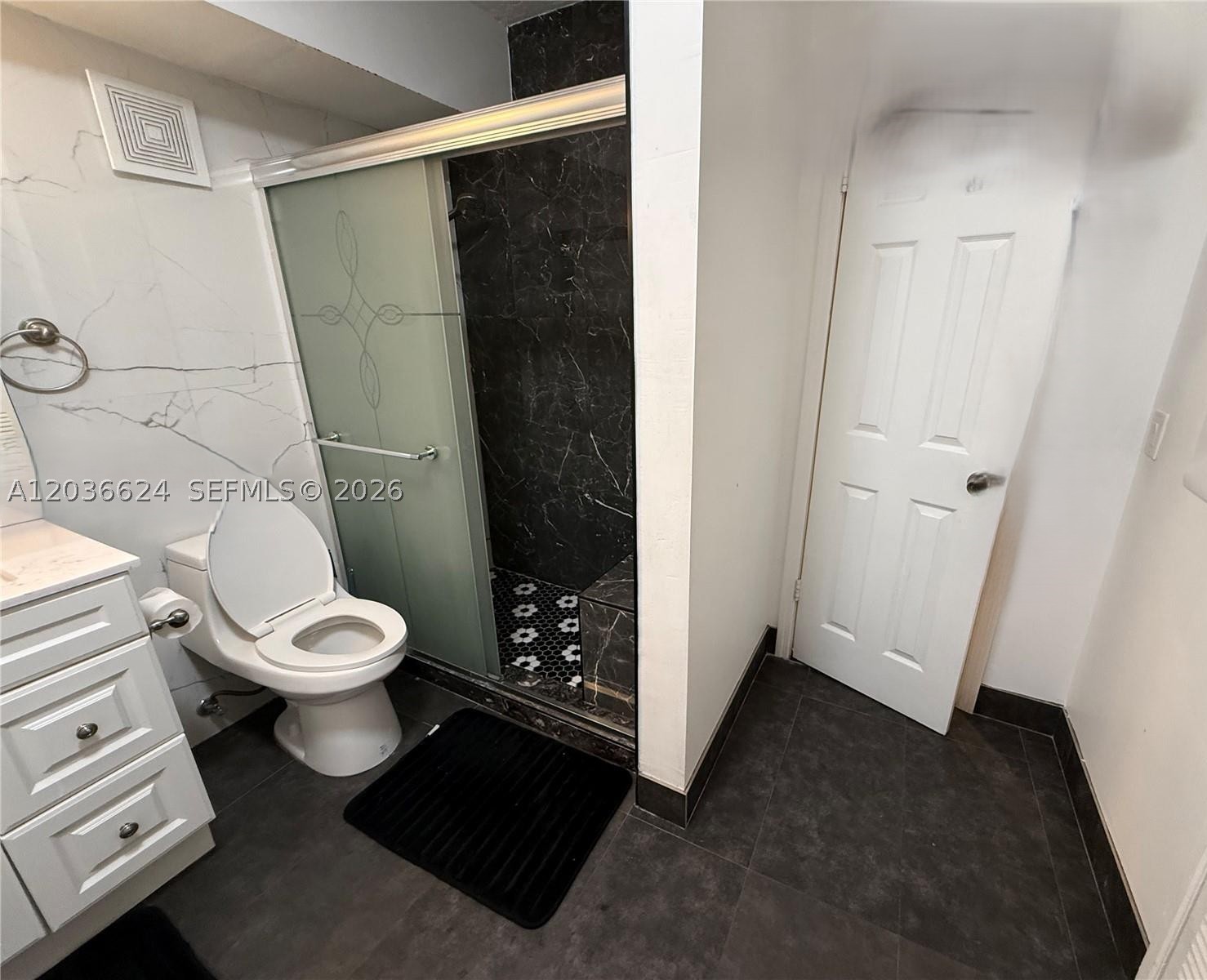 PALMETTO SPRINGS CONDO VI - Residential Lease