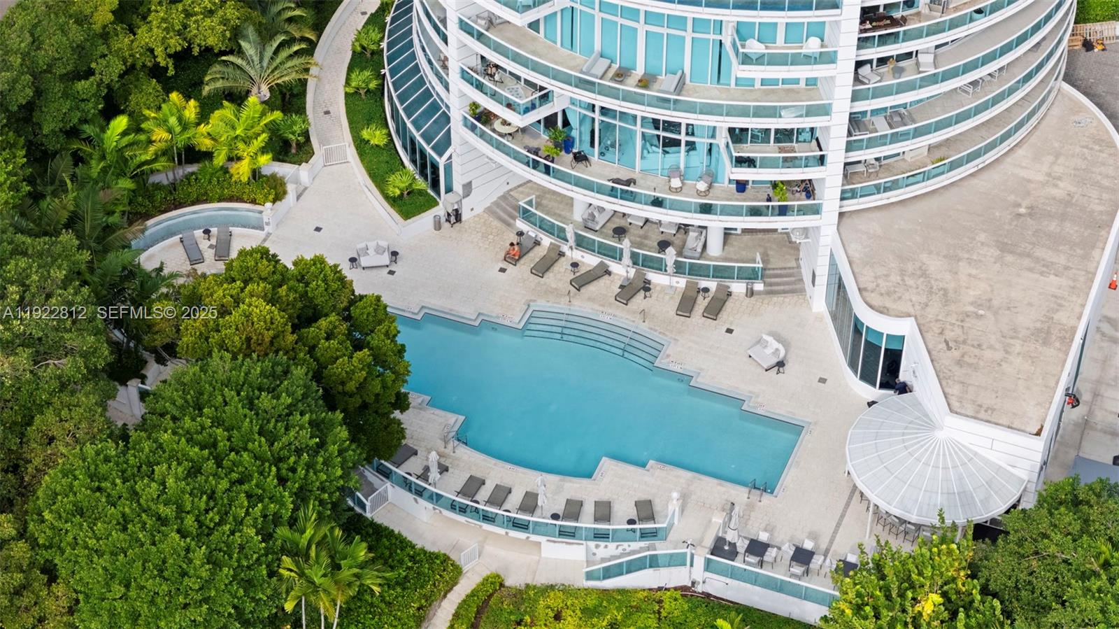 BRISTOL TOWER CONDO - Residential