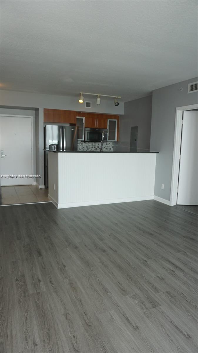 ONE MIAMI WEST CONDO - Residential Lease