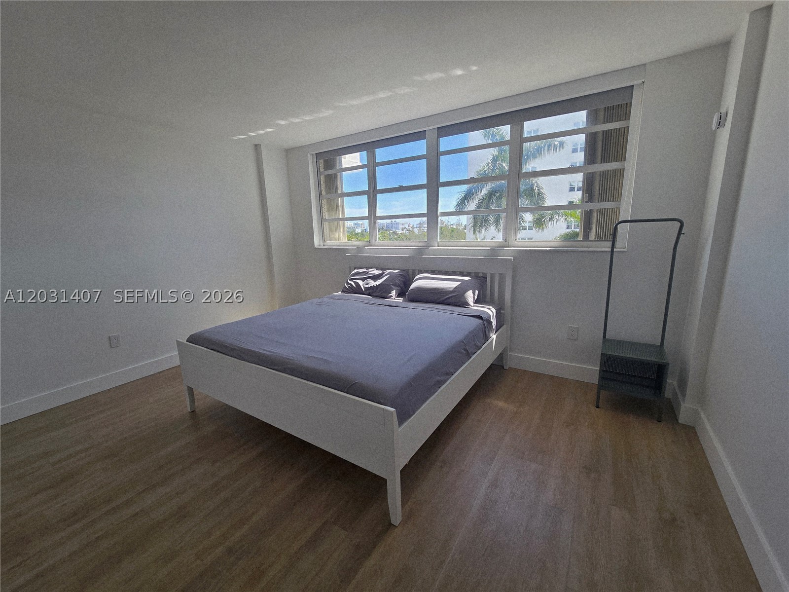 SOUTH BAY CLUB CONDO - Residential Lease