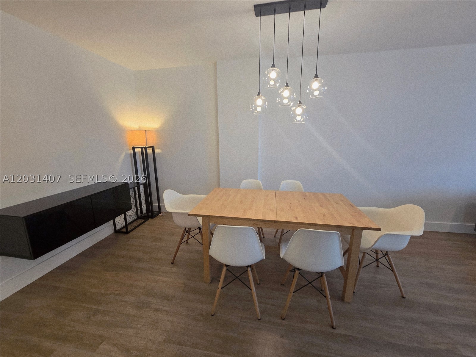 SOUTH BAY CLUB CONDO - Residential Lease