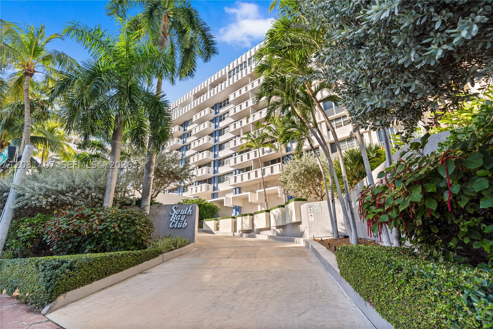 SOUTH BAY CLUB CONDO - Residential Lease