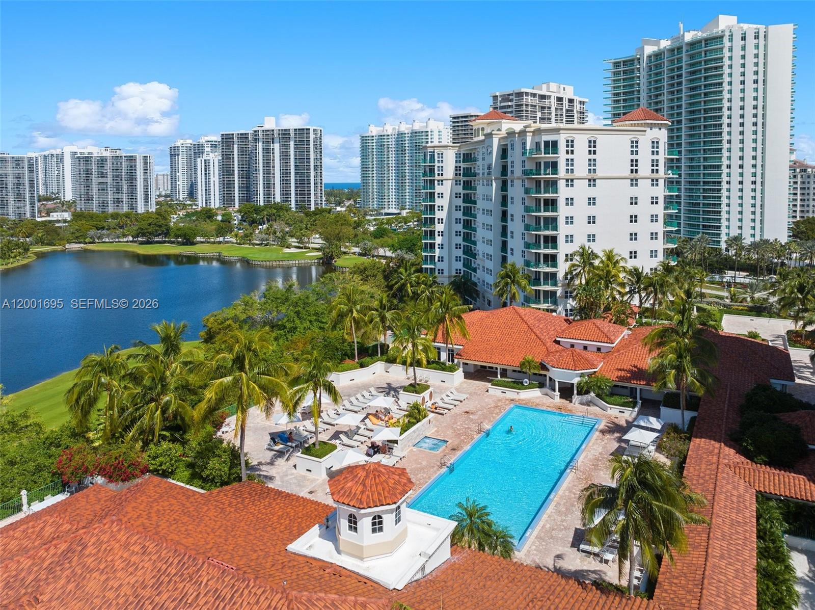TURNBERRY VLG NO TOWER CO - Residential