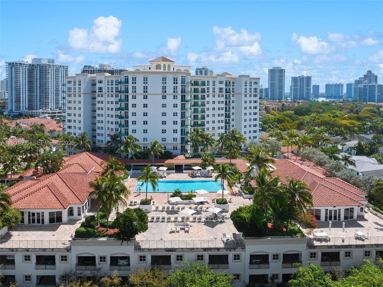 TURNBERRY VLG NO TOWER CO - Residential