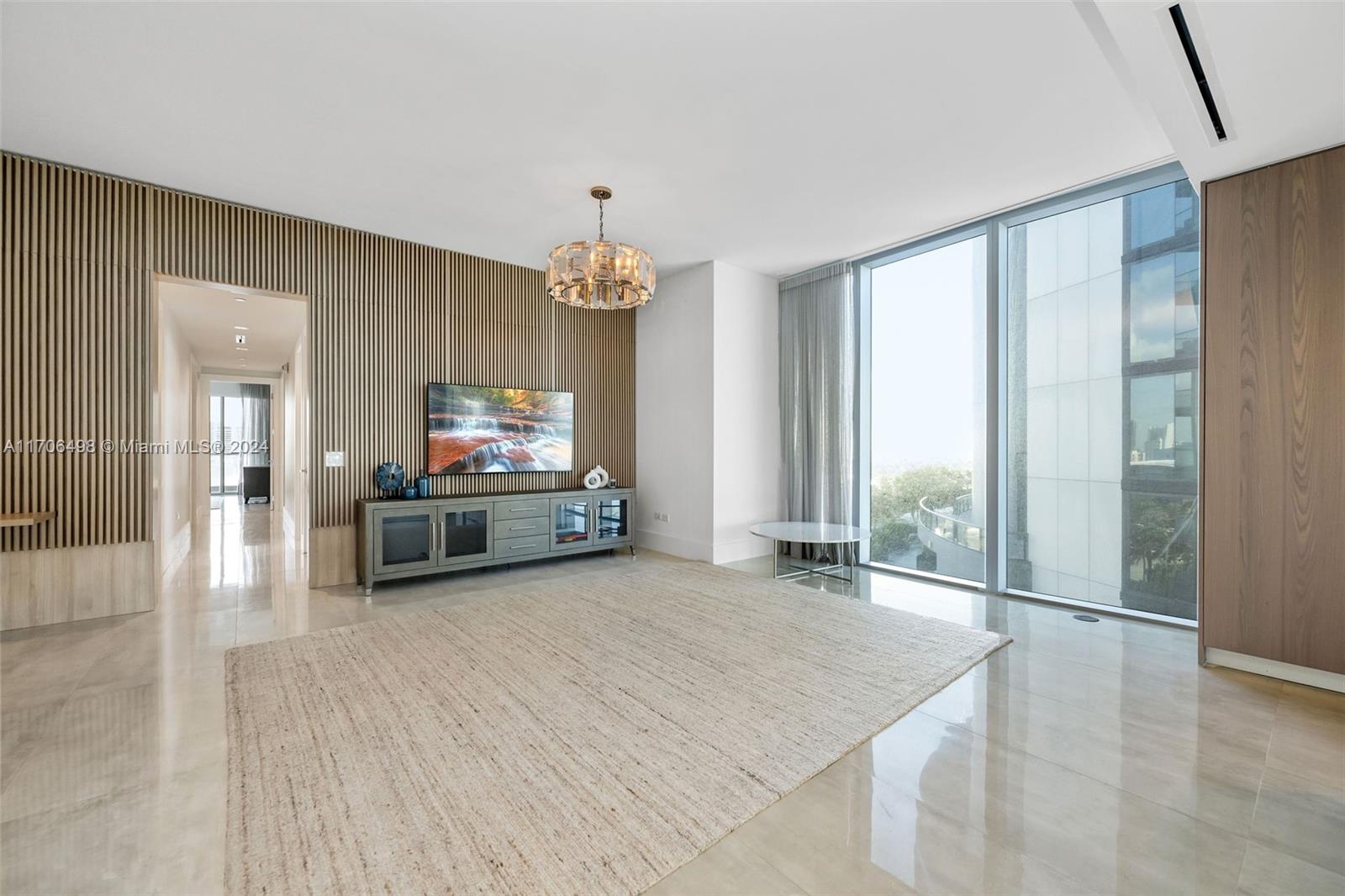 NORTH BISCAYNE BEACH AMEN - Residential