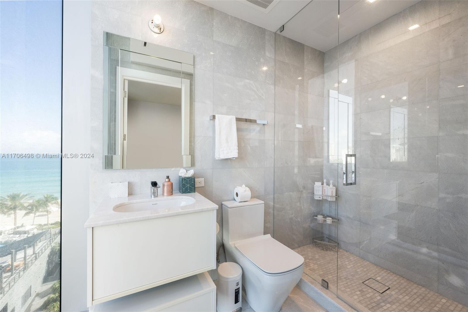 NORTH BISCAYNE BEACH AMEN - Residential
