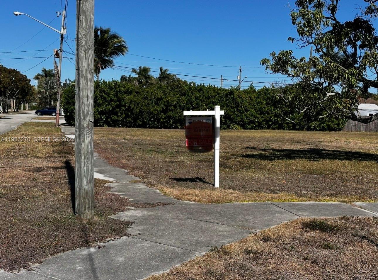 MOTIVATED SELLER! EXCELLENT OPPORTUNITY to own a corner lot in desirable north Homestead 
Build your dream home!