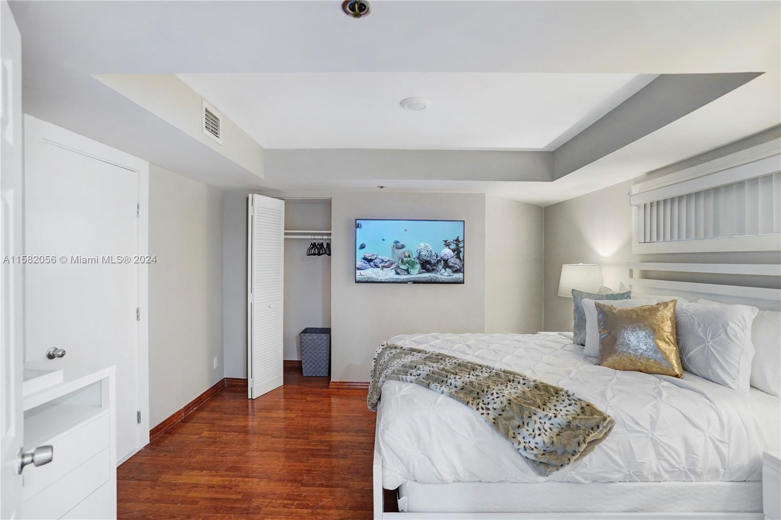 VENETIA CONDO - Residential Lease