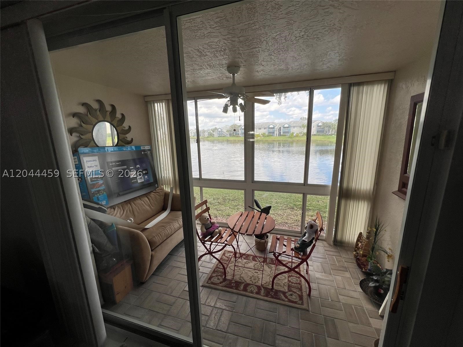 WELDON CONDOMINIUM E - Residential