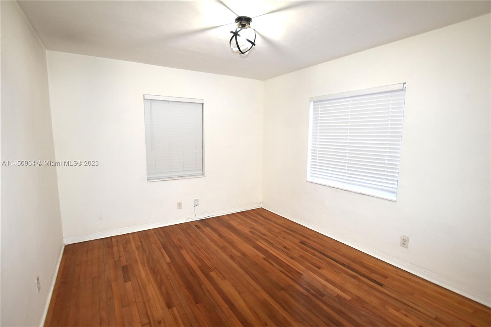 ENGLEWOOD - Residential Lease