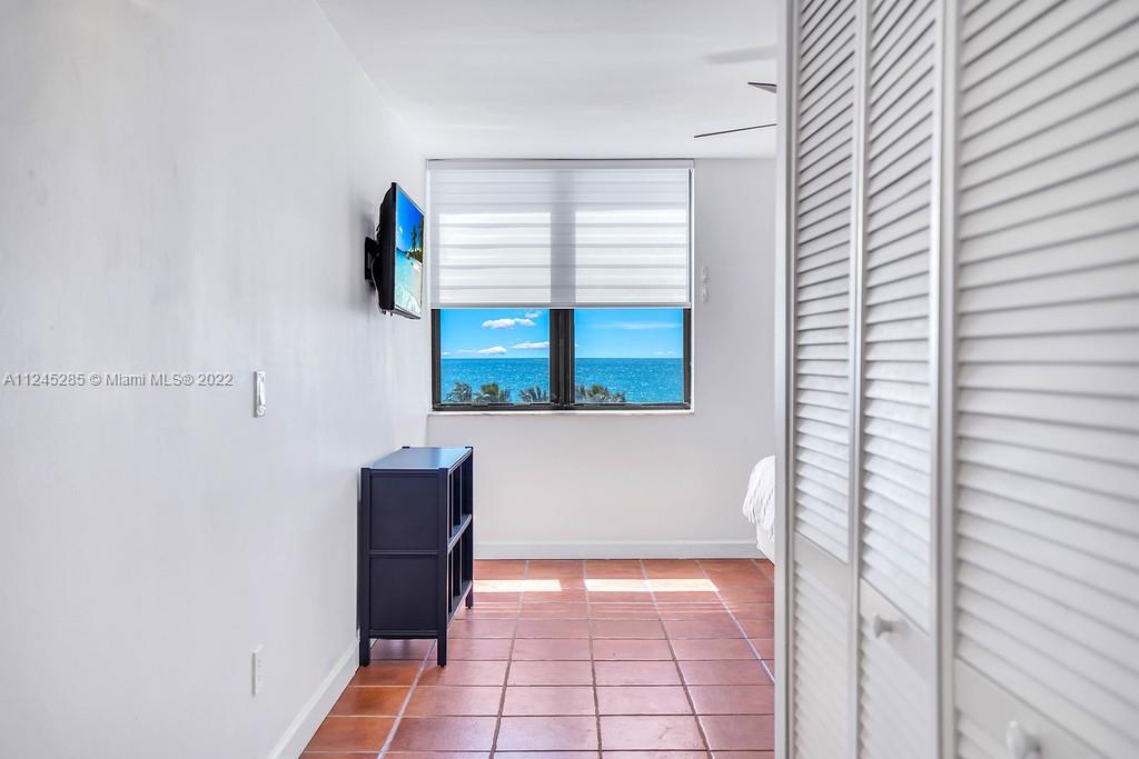 OCEAN PARK CONDO - Residential