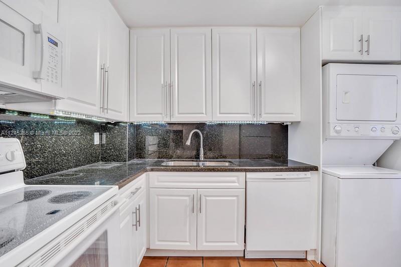 OCEAN PARK CONDO - Residential