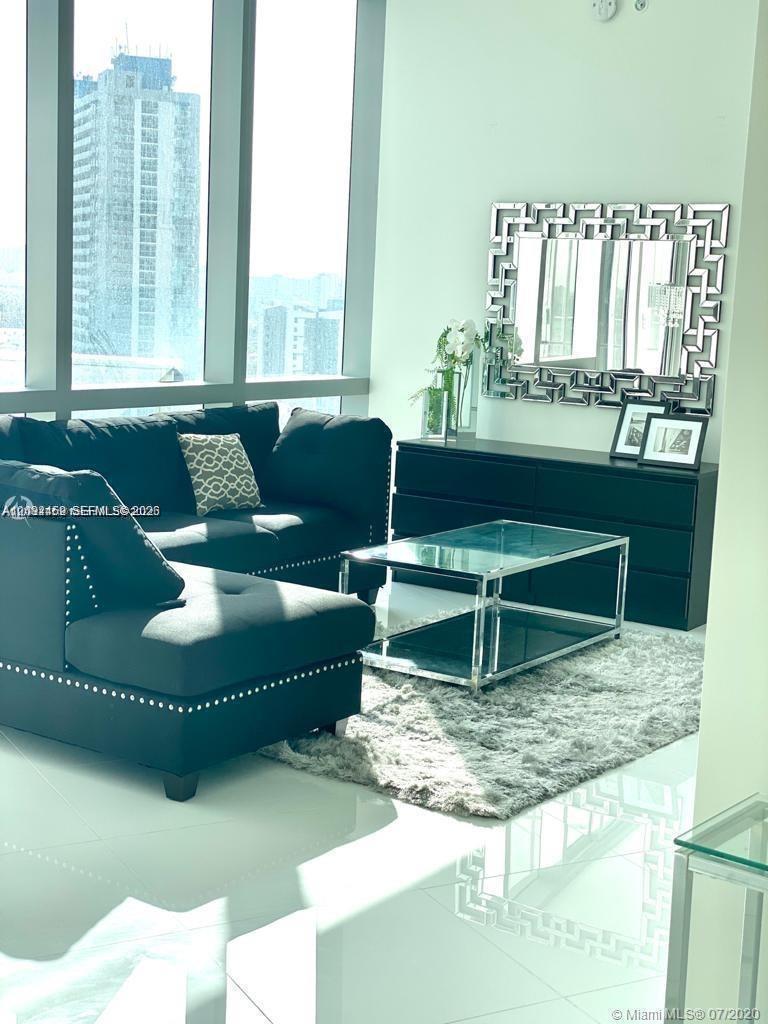 PARAMOUNT WORLD CENTER - Residential
