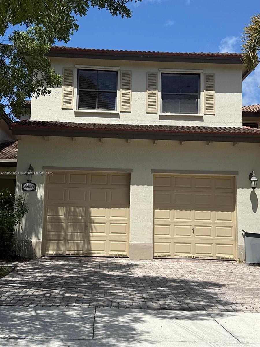 TRELLIS AT BAYSHORE - Residential Lease