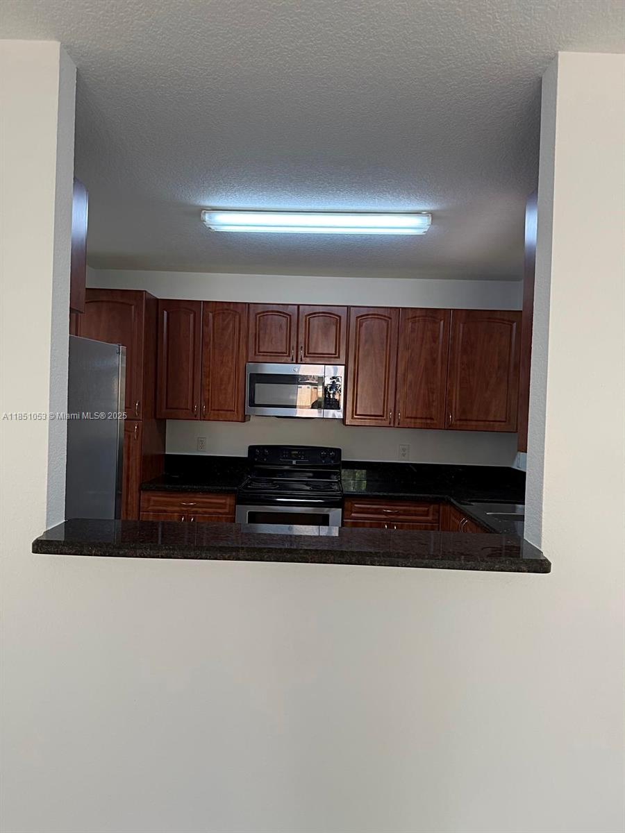 TRELLIS AT BAYSHORE - Residential Lease