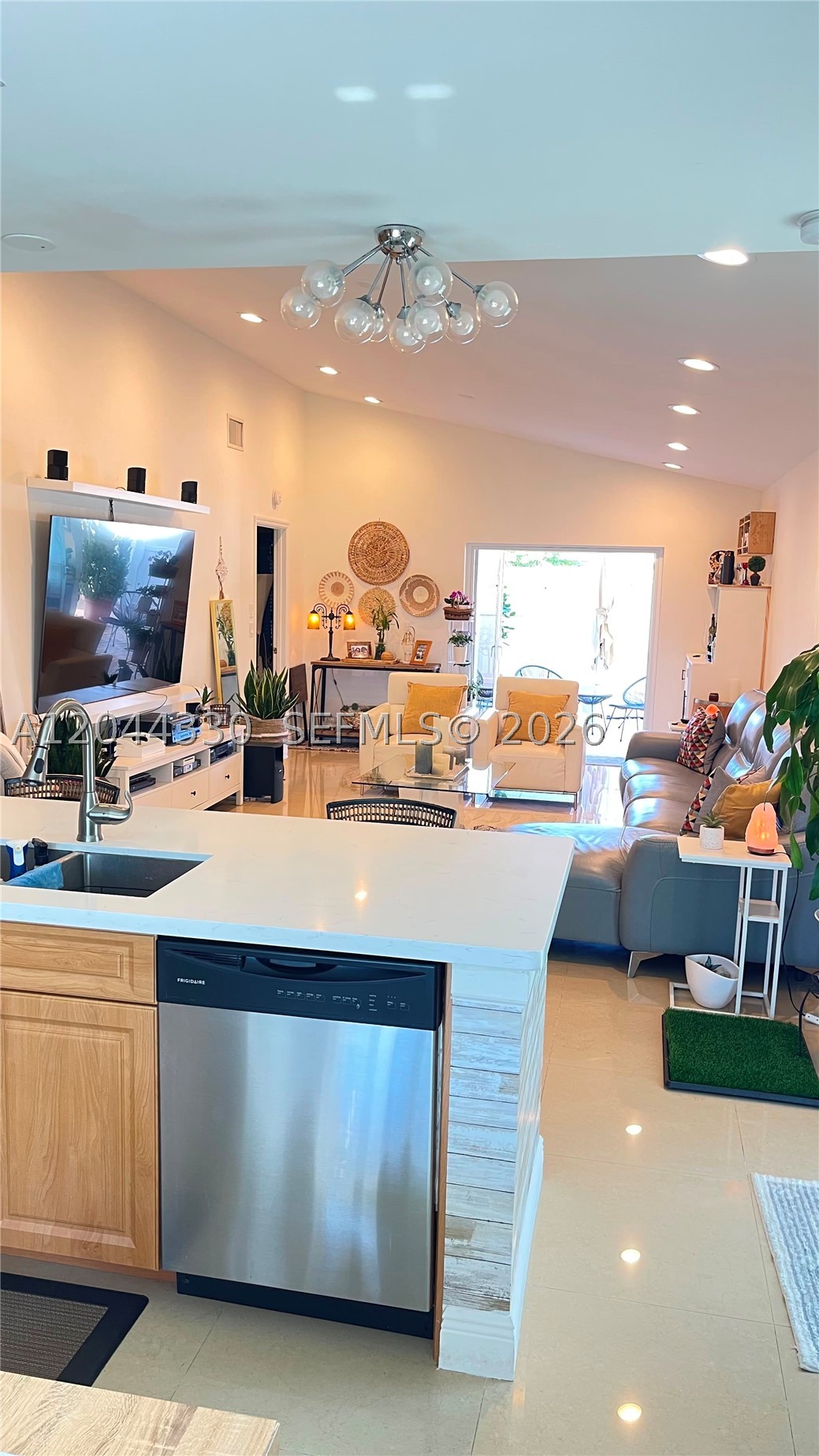 SUMMIT PINES UNIT 2 - Residential