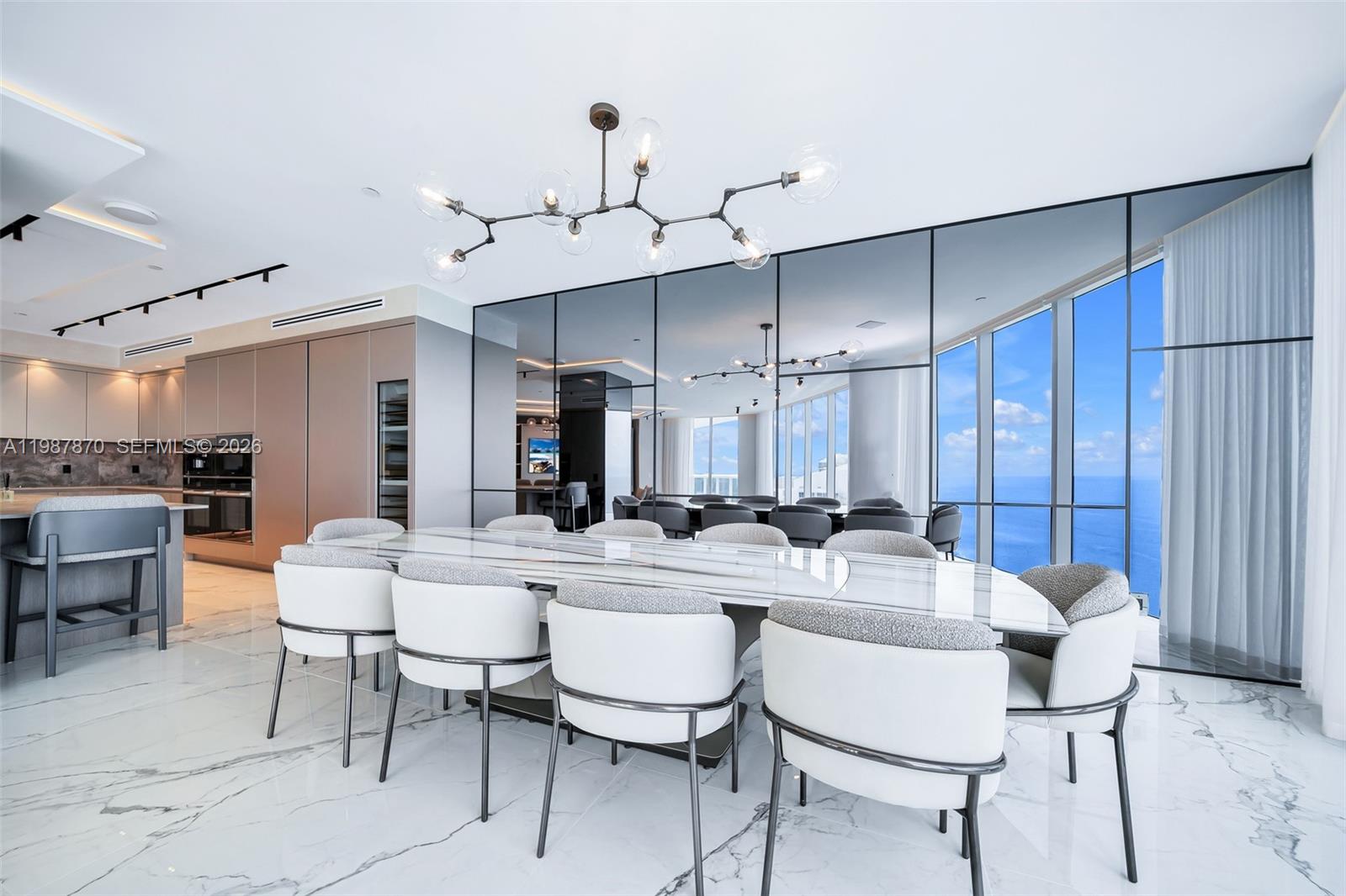TRUMP HOLLYWOOD - Residential