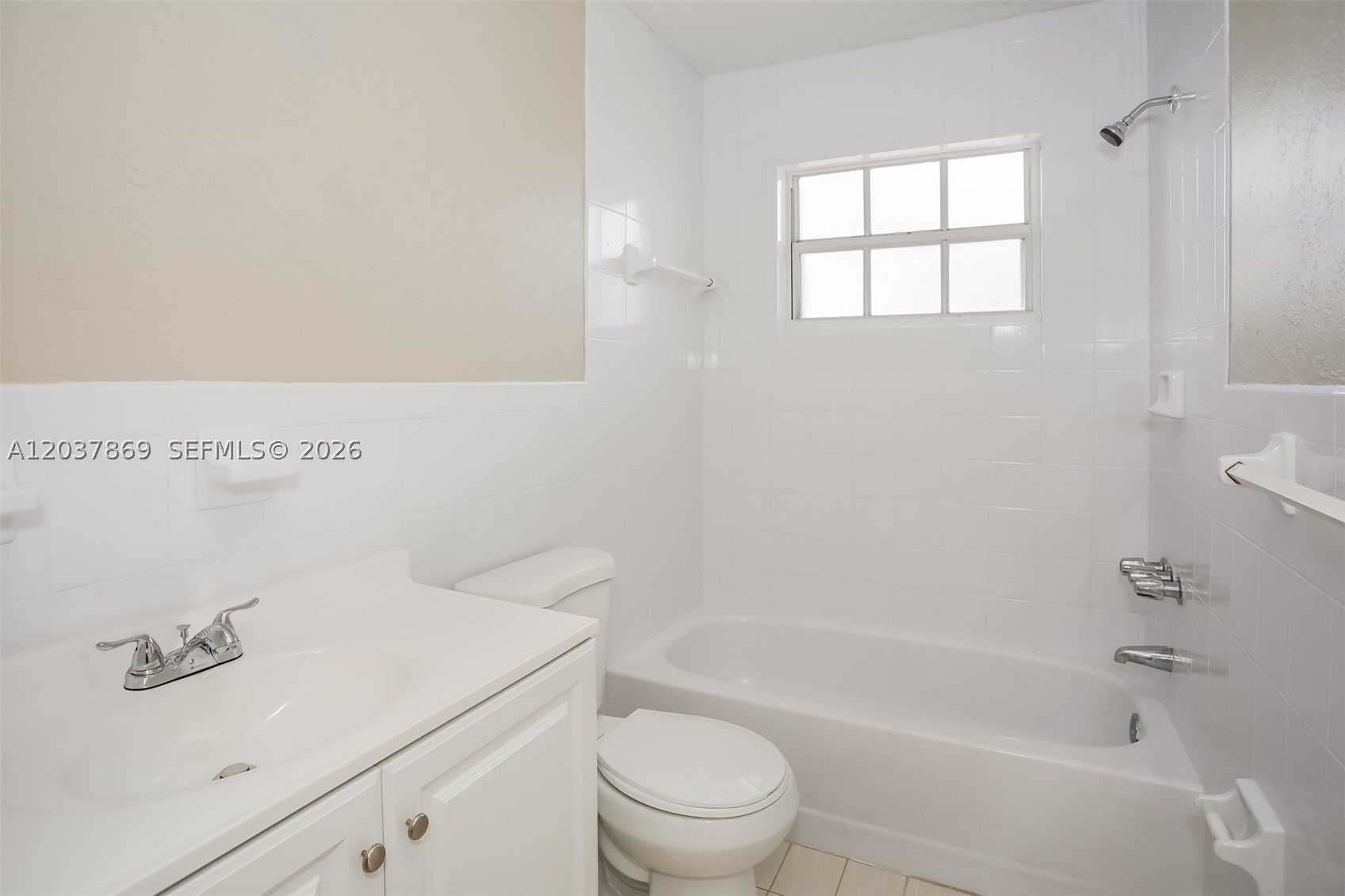 WEST MILLER HEIGHTS SEC 3 - Residential Lease