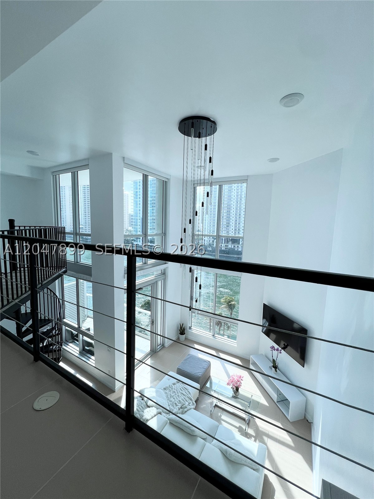 MET 1 CONDO - Residential