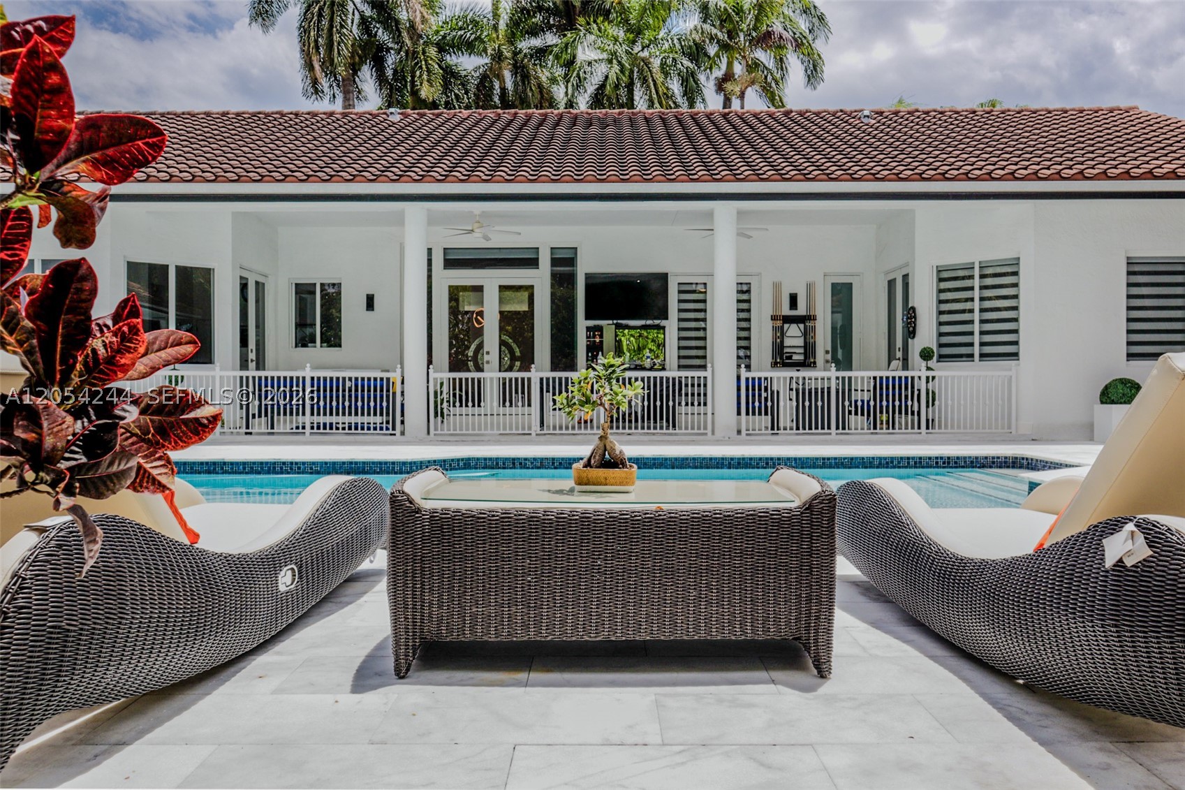 PONCIANA GARDENS - Residential