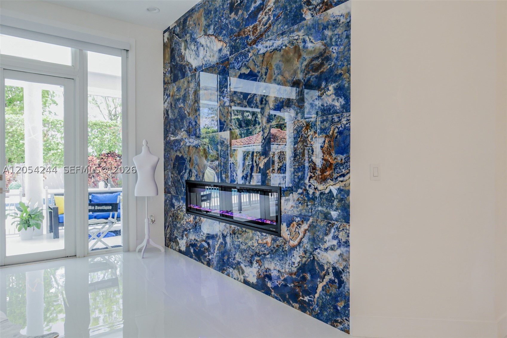 PONCIANA GARDENS - Residential