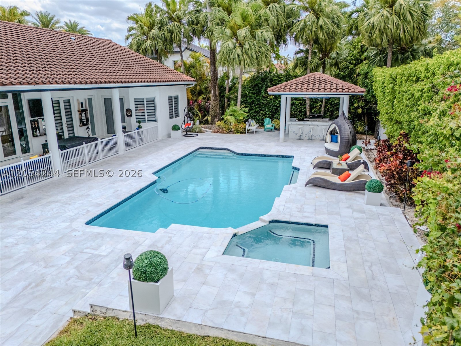 PONCIANA GARDENS - Residential