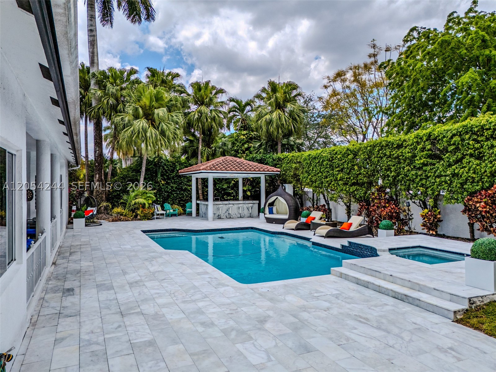 PONCIANA GARDENS - Residential