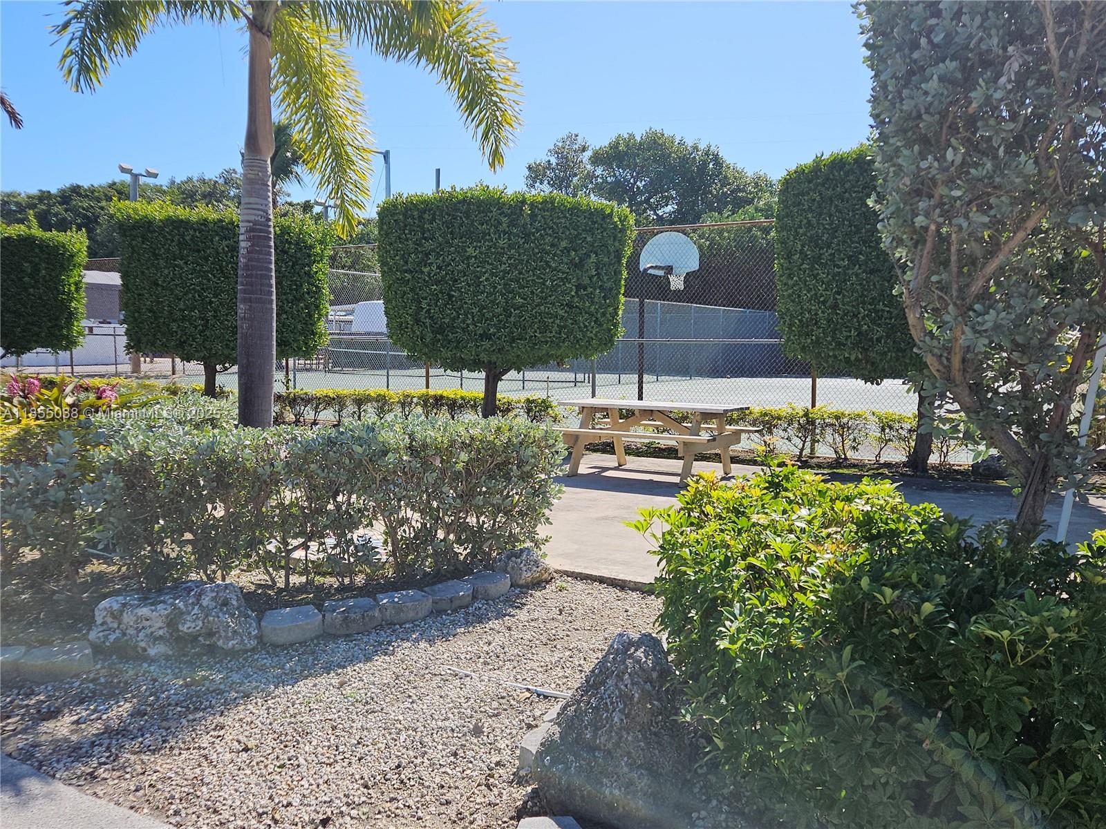CALUSA CAMPGROUND - Residential