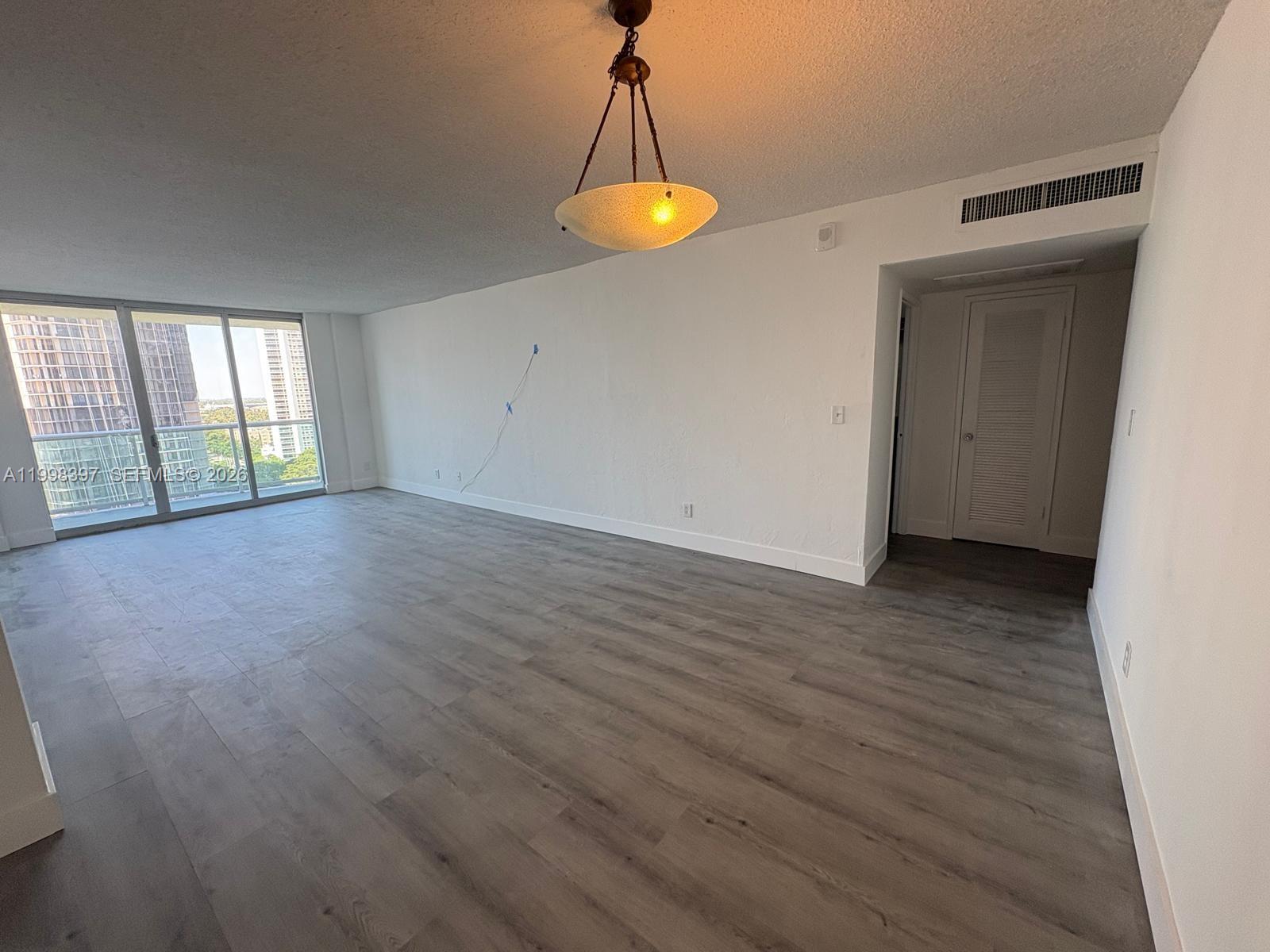 OCEANVIEW BUILDING A COND - Residential