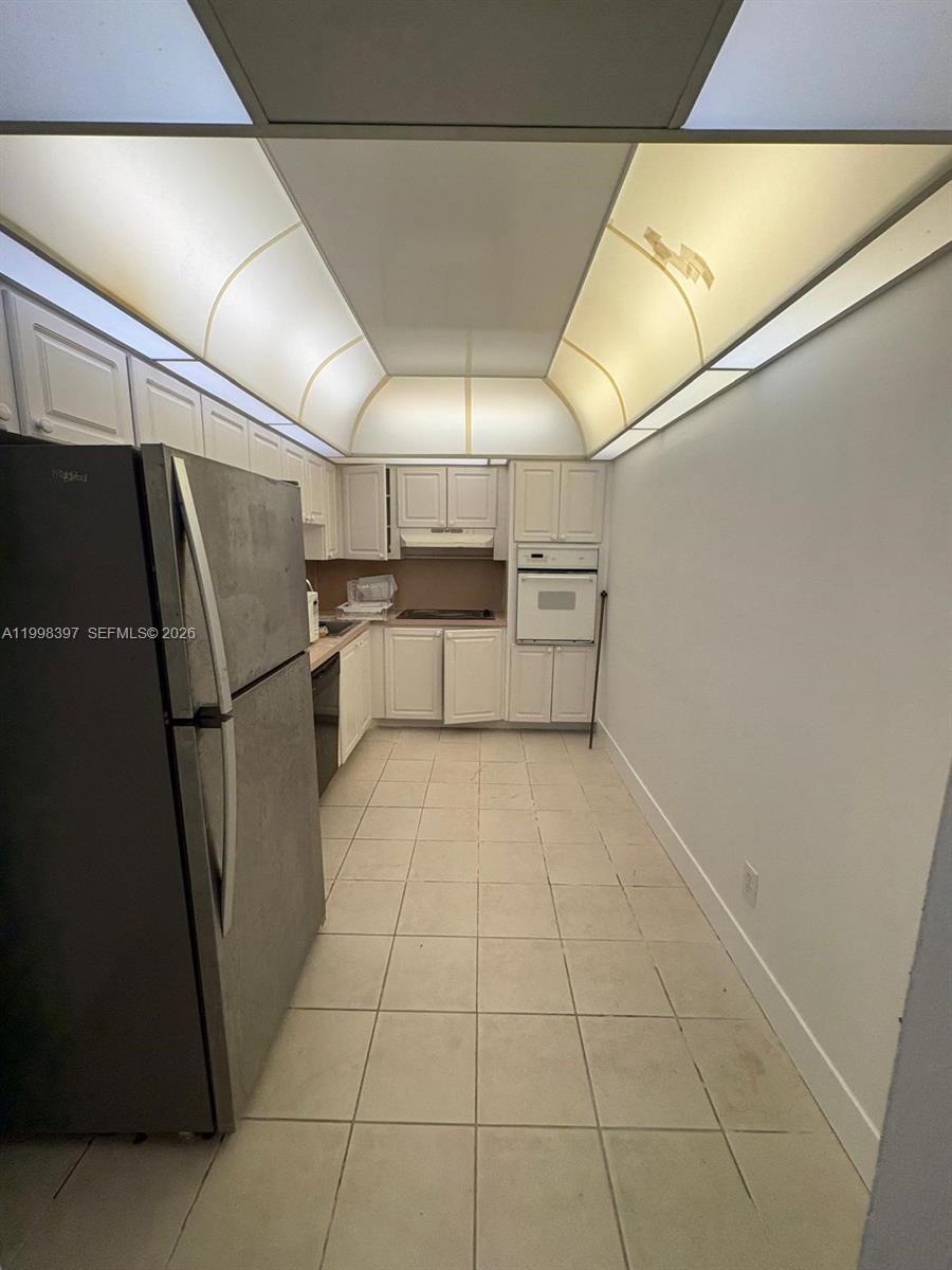 OCEANVIEW BUILDING A COND - Residential