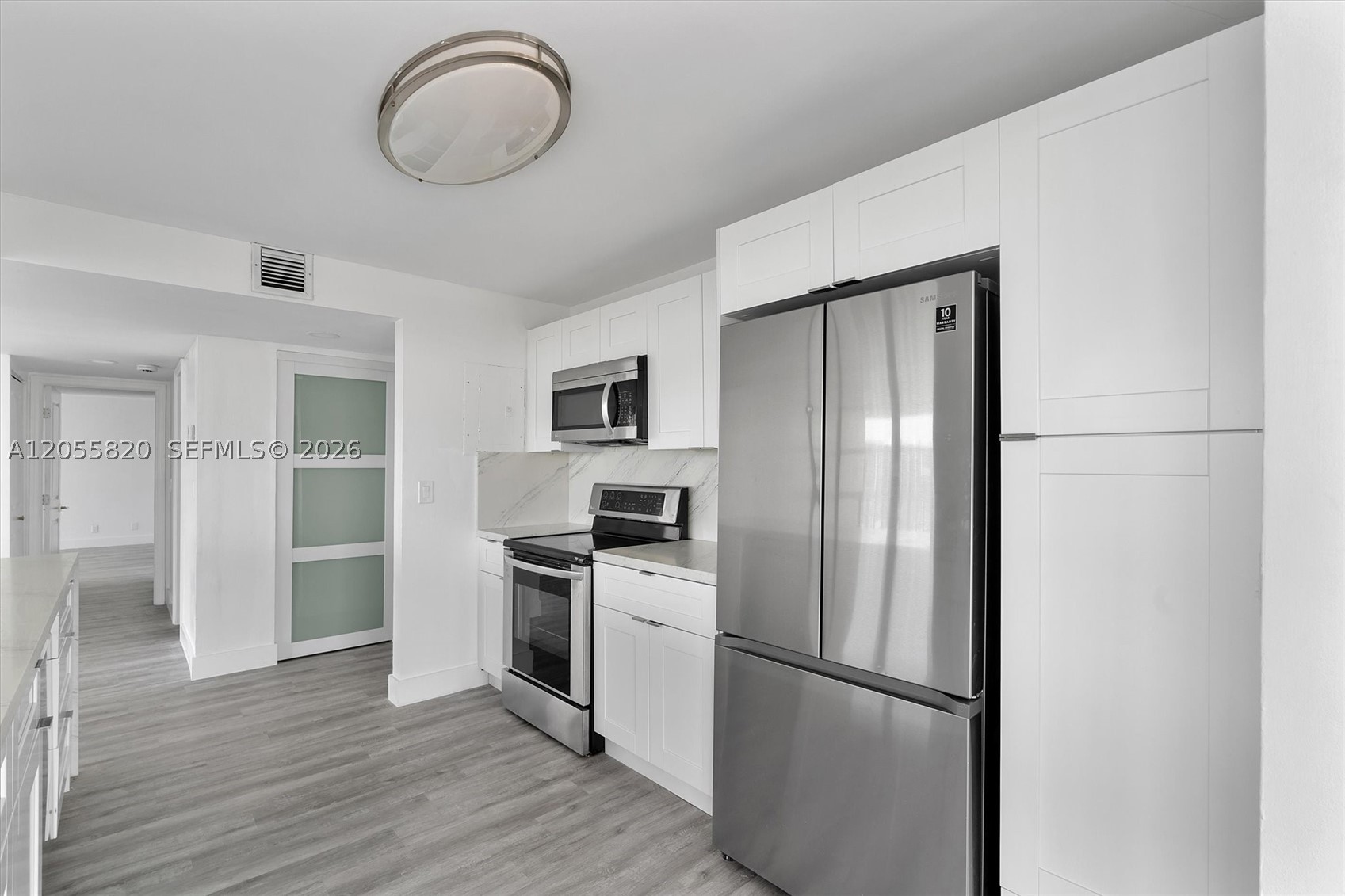 200 LESLIE CONDO - Residential