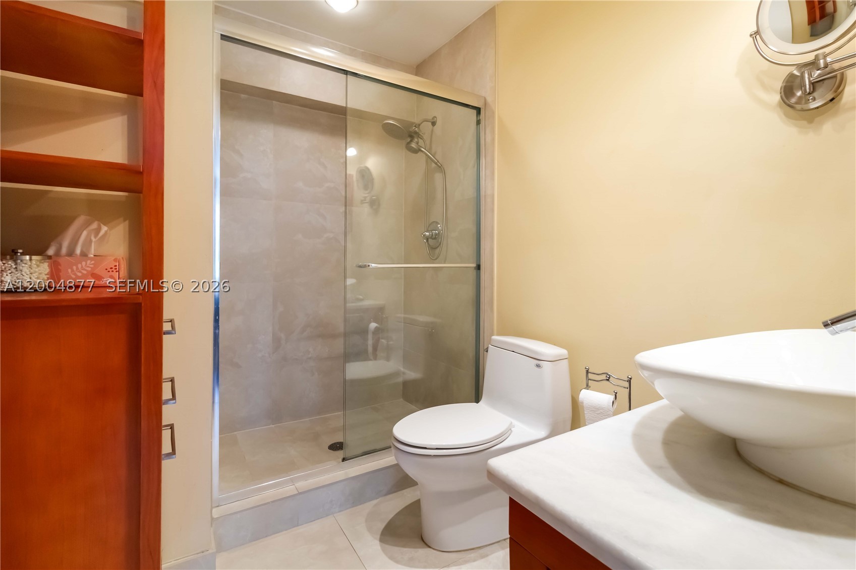 GOLDEN ISLES TOWERS CONDO - Residential