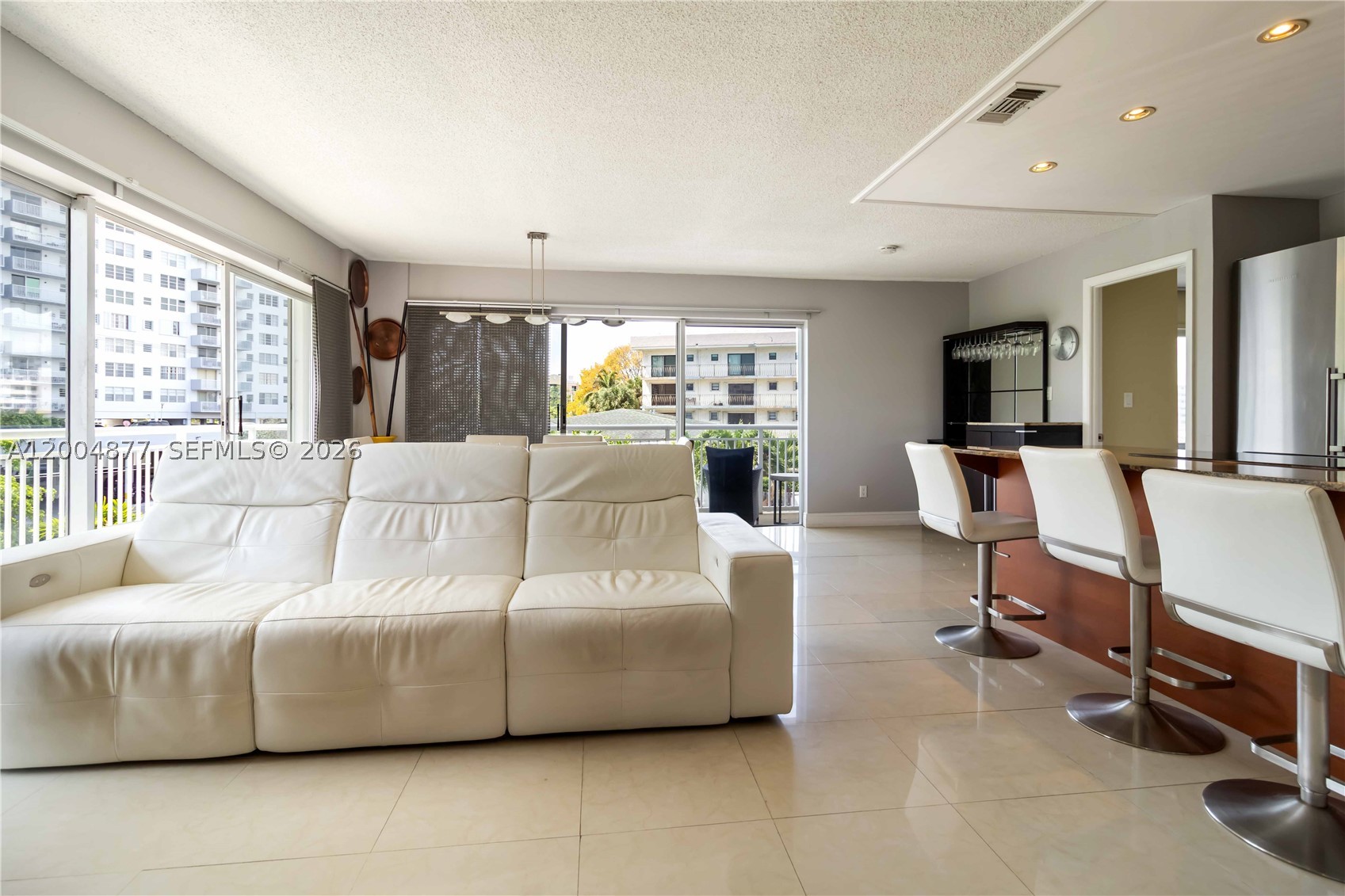GOLDEN ISLES TOWERS CONDO - Residential